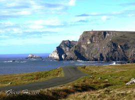 John Eoinìn's Bar and accommodation, hotell sihtkohas Glencolumbkille