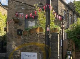 The Therapy Rooms Holmfirth Holiday Let, hotel din Holmfirth