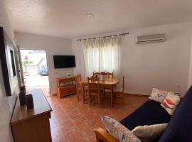 Duplex Barbados Aguamarga, khách sạn ở Agua Amarga