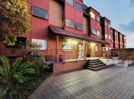 Orlando Hotel, hotel v destinaci Soweto
