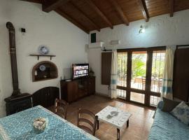L'Uliveto HOLIDAY HOUSE -Casa Vacanze Indipendente-, дом для отпуска в городе Муравера