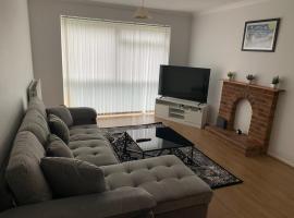 1 Bedroom Flat Apartment Bromley, hotel Bromleyban