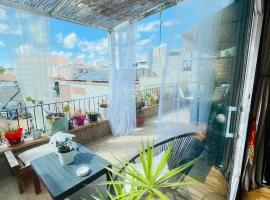 Sweet Atic, hotel para golfe em Sitges