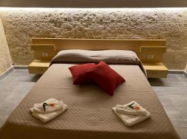 Macchialuru Home & Relax, hotel in Erchie