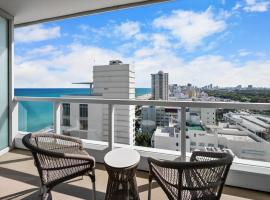 FontaineBleau Resort Balcony w Ocean + Bay View, villa in Miami Beach