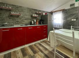 Pahert Beach Apartment, hotel in Vir