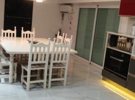 Casa en Ybarlucea para familia hasta 7 personas, хотел в Ybarlucea