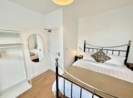 Luxury 1 bed Apartment, hotel sa Portadown