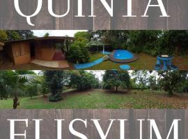 Quinta Elisyum, con Piscina y Rancho، بيت عطلات في سان رامون