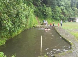 REFUGIO en la montaña โรงแรมในลาเบกา