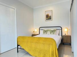 Convenient 2 Bedroom house unit in Salisbury, hotel in Brisbane