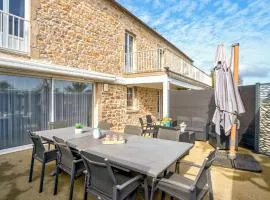 Stunning Home In Létang-Bertrand
