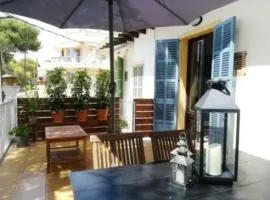 Touristenwohnung "Pins" mit Terrasse