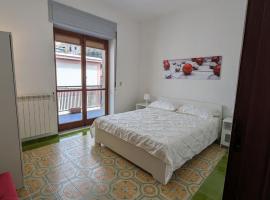 Intero appartamento nel cuore di Maiori – apartament w mieście Maiori