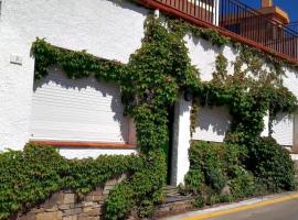Casa Planta baja soleada con entrada independiente – hotel w mieście Port de la Selva