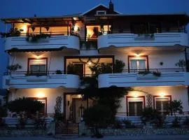 Elenas Apartments