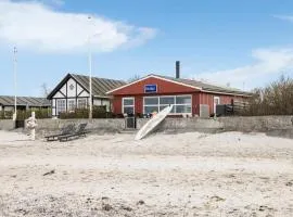 2 Bedroom Beach Front Home In Otterup