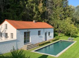 Petite maison privative dans un environnement idyllique, maison de vacances à Lasne