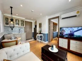 Seven Seas Cote d'Azur C812 - 1 bedroom Cozy apartments in a premium Condo near the sea