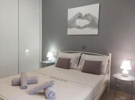 Grey Sense Luxury Apartment, hotel perto de Porto de Heraklion, Heraclião