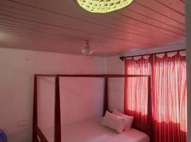 Roof Top Private House, hotel u gradu Lamu