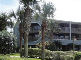 Hibiscus Oceanfront Resort, resort in Saint Augustine Beach