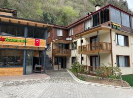 Lazmaris Suite Otel, Ferienwohnung mit Hotelservice in Rize