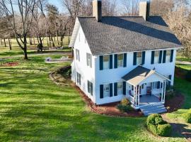Historic Charming Home from 1800s, cottage in High Point