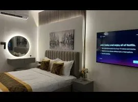 Boulevard Studio Private and Self Entry