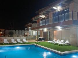Altos Golf Bahía Benidorm, pet-friendly hotel in Finestrat
