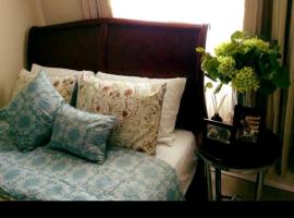 Gorgeous 2BR Condo unit with free WiFi, hotel v destinaci Imus