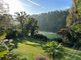 Villa Rheinblick: Hidden Gem near Zurich, готель з парковкою 