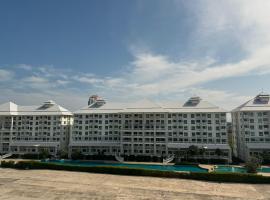 The Energy Seaside Cha-am by Tani, hotel med pool i Ban Bo Khaem
