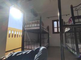 WARZAZAT Hostel, ostello a Ouarzazate