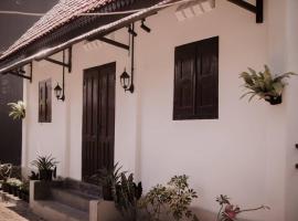 SakaLoka Heritage, holiday home in Timuran