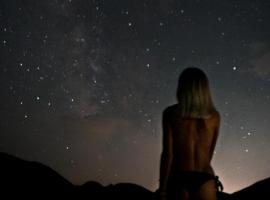 The Hunter’s Camping Zone、Ciudanoviţaのホテル