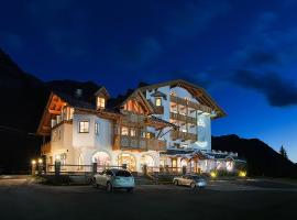 Hotel Cristallo, hotel i Passo San Pellegrino