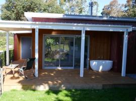 The Tree house, cottage in Paraparaumu