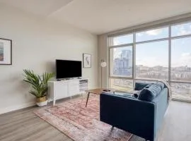 Fairfax 1BR w pool elevator workspace WDC-778