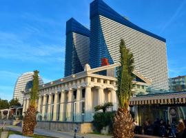 Prestigious Sea View Aparthotel In Orbi City Batumi, hotel in Batumi