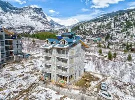 La Aero Resort Home in Snow Mountains