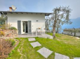 Relais Nanzello Garda Living 1 and 2 - Happy Rentals, hôtel à Limone sul Garda