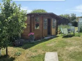 Glamping Cabin - Great for Hikers - Breakfast inc!