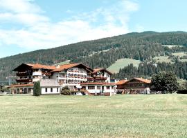 Hotel Das Urbisgut, hotel v mestu Altenmarkt im Pongau