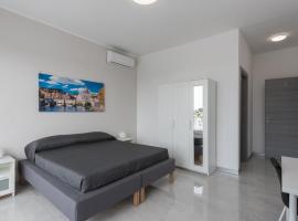 Travelershome Ciampino Airport GuestHouse, bed and breakfast en Ciampino