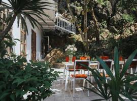 AROMA HOUSE - Private entire house on Cat Ba island, villa in Cat Ba