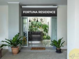Fortuna Hotel & Residence by My Hospitality, hotell Bandungis lennujaama Husein Sastranegara lennujaam - BDO lähedal
