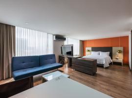 Hotel Holiday Inn Express & Suites Medellin by IHG、メデジンのホテル