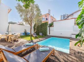 Casa Rosário - Three Bedroom Villa with Private Pool, hotell i Cascais