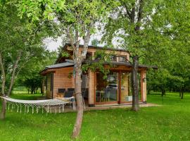 Tiny House Grabovac, hotel in Rakovica